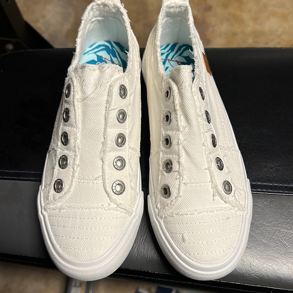 Blowfish Malibu Women’s Shoes.  Size 6.5